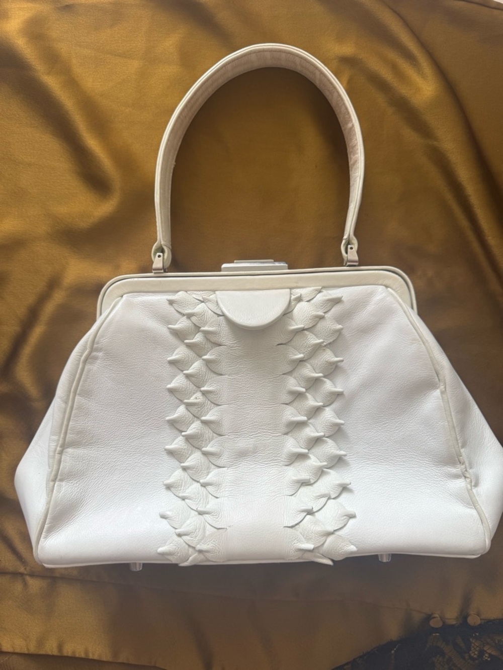 Classic White Leather Handle Bag ANN TURK